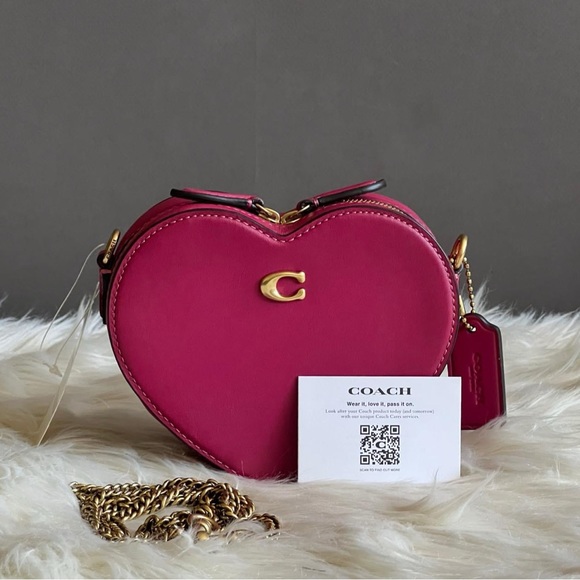 CE765 - Coach Heart Crossbody 14 - Picture 10 of 12